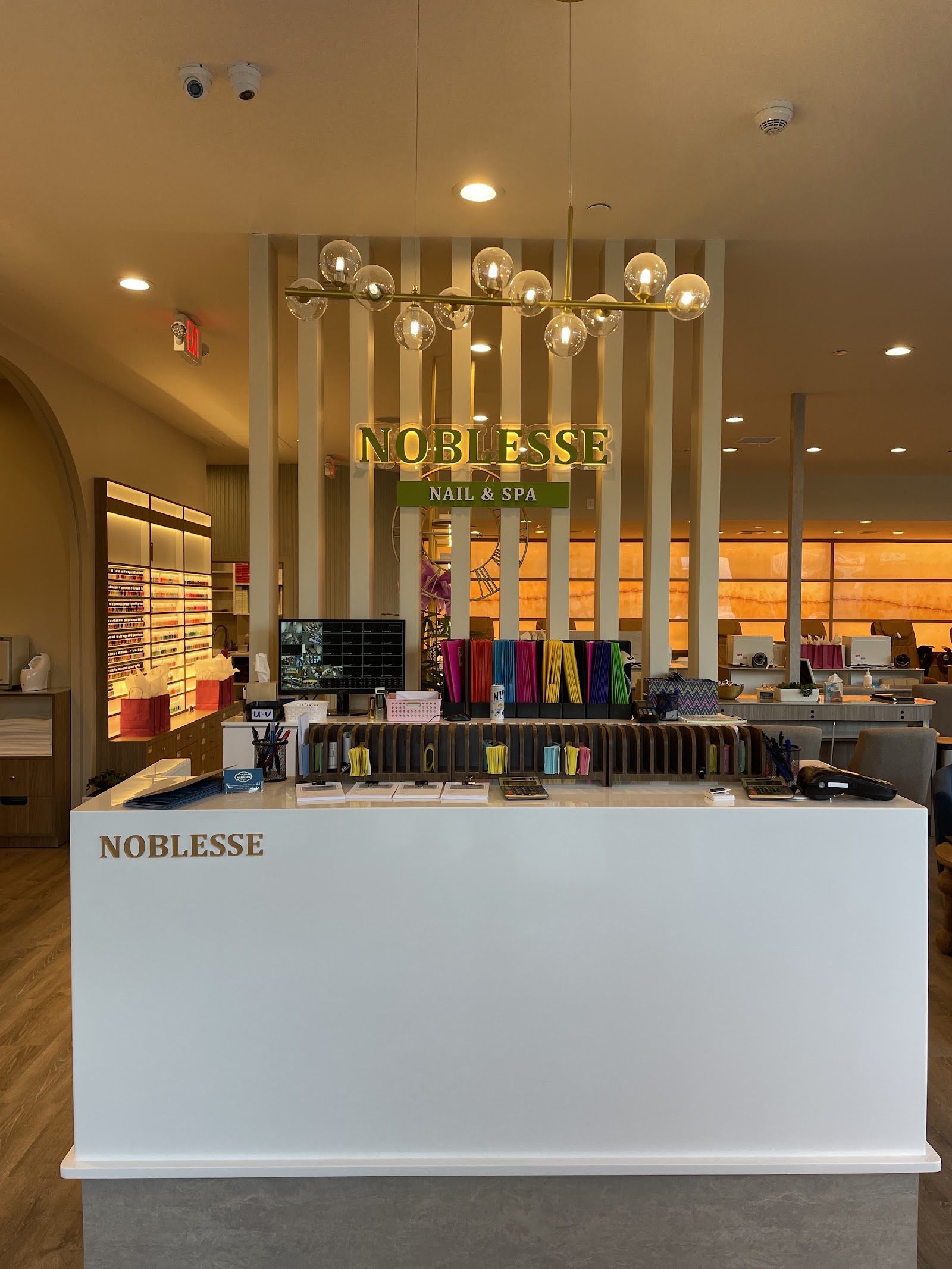 Noblesse Nail Spa nail photo 4